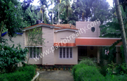 30cent land with house for sale in near kalloor.wayanad
