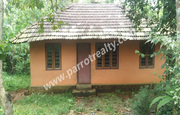 9cent land with old small house for sale in near poothadi.