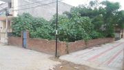 corner plot lic colony,