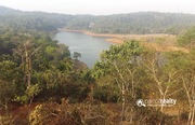 Well demanding dam view property for sale in Manjoora.